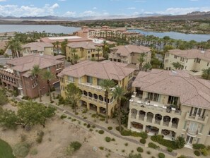 Exterior - Penthouse in the heart of Lake Las Vegas (Lake Las Vegas)