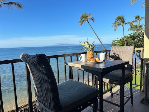 Oceanfront Maui Condo, easy Sugar Beach access, Pool, Kanai A Nalu #319