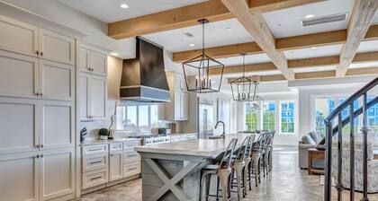 Architectural Masterpiece with Private Pool by Esthetic Stays