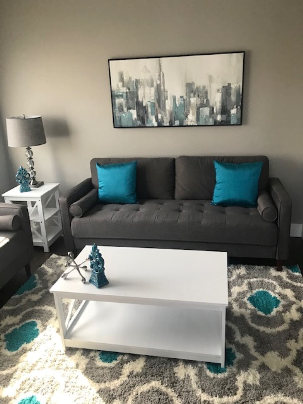 Lovely Modern Space - Teal