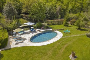 Piscina stagionale all'aperto