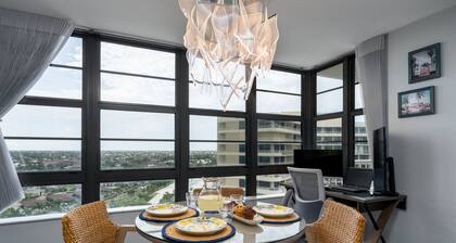 ⭐️Too Nice to Rent ~ Luxury end unit on beach with monster ocean & city views 🌊👀☀️
