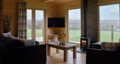 3 bedroom accommodation in Dolwen, near Abergele