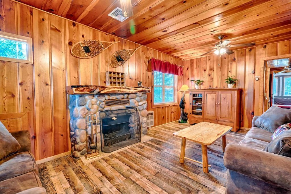Little Bear Cabin, a cozy getaway!