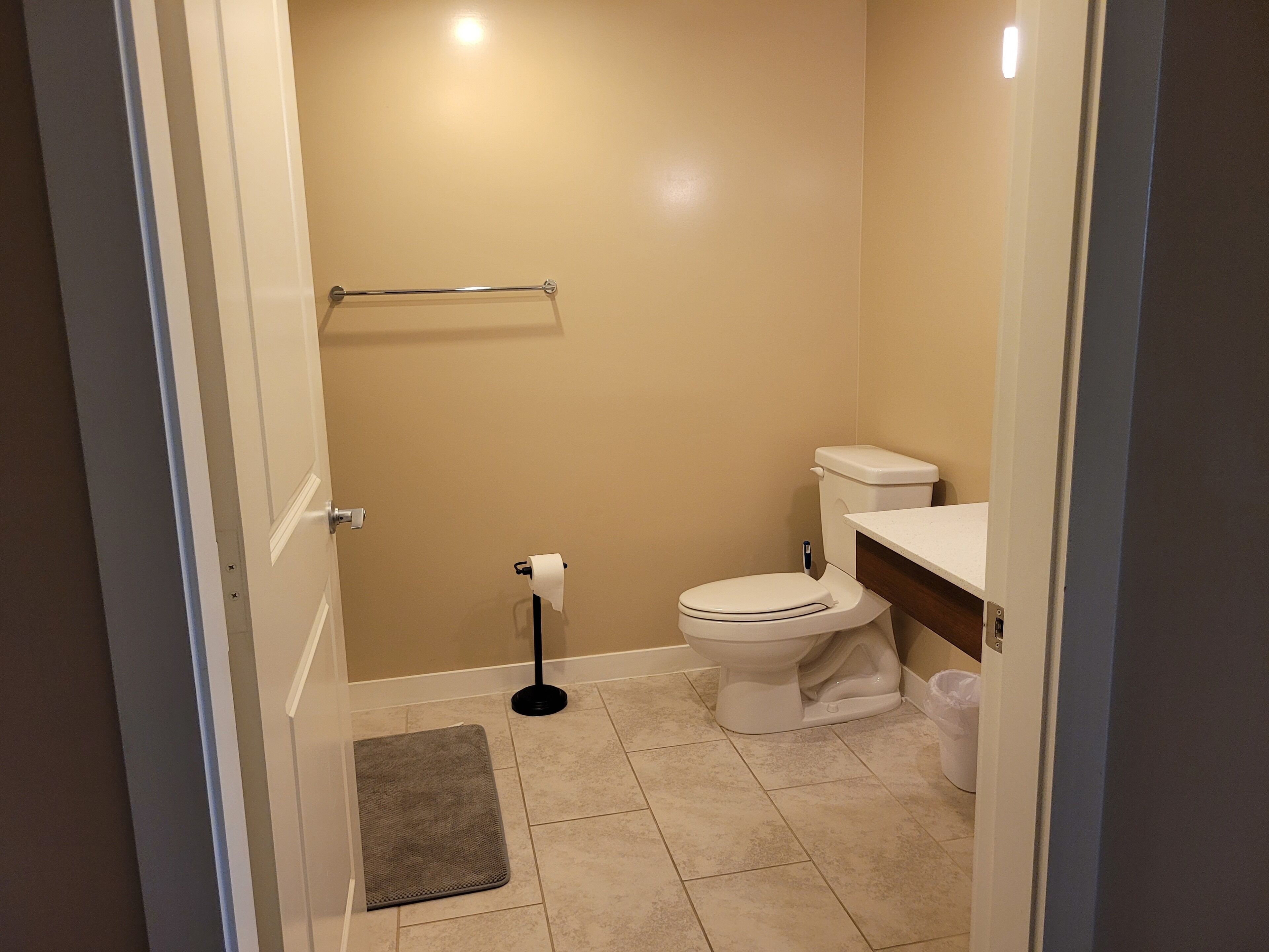 Beautiful Lake Las Vegas Retreat!