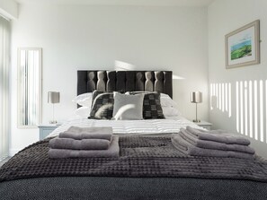 4 Schlafzimmer, kostenloses WLAN, Bettwäsche