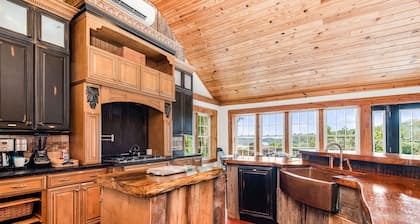Lake View Chalet | Game Room | Hot Tub