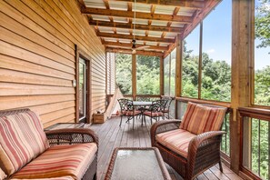 Outdoor dining - Lake View Chalet! Game Room! Hot Tub! (Silverpoint)