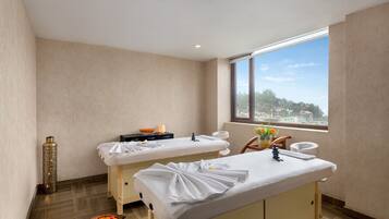 Espace de soins pour les couples, soins corporels, soins d'aromathérapie