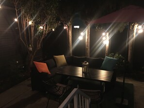 Property grounds - House 4bedroom/2ba Home BLOCK FROM SUNSET STRIP HOLLYWOOD FREE PARKING/BACKYARD (Los Angeles)