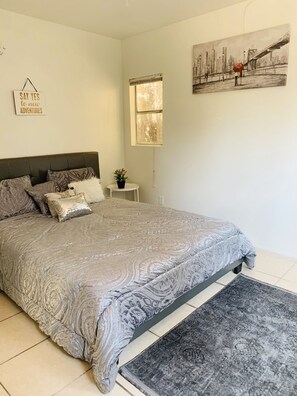 4 bedrooms, iron/ironing board, travel cot, free WiFi