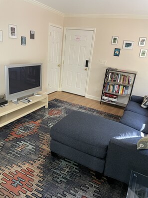 Smart TV, books