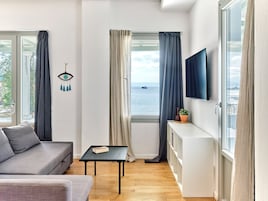 Caja de seguridad en la habitación y sistema de insonorización 
