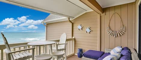 屋外ダイニングエリア