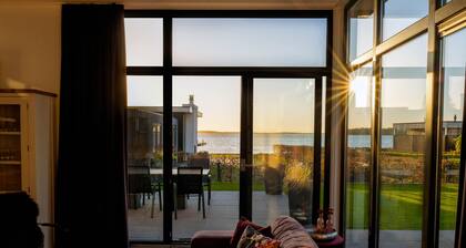 Luxus Cube mit Meerblick am Veluwemeer