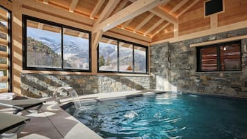 Piscine couverte, piscine chauffée