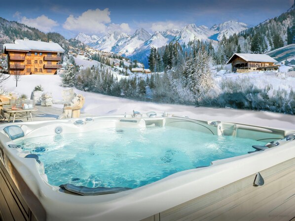 Bain à remous extérieur