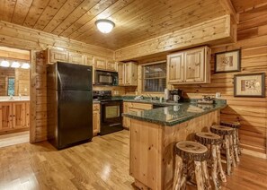 Microwave, oven, dishwasher, coffee/tea maker