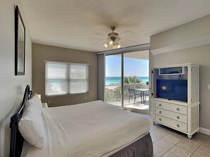 3 soverom, strykejern/-brett, wi-fi og sengetøy