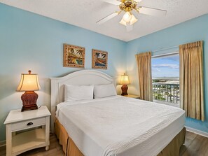 2 slaapkamers, een strijkplank/strijkijzer, wifi, beddengoed