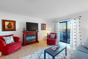 TV, fireplace, DVD player