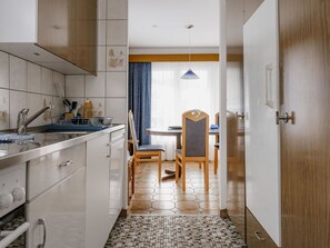 Fridge, oven, dishwasher, toaster