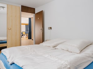 2 chambres, lit parapluie, Wi-Fi gratuit, draps fournis