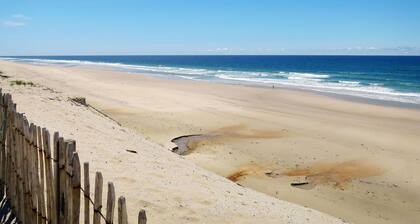 Merveilleuse maison de vacances pour 6 personnes avec WIFI, piscine, TV et terrasse