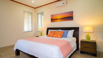 3 bedrooms, desk, travel cot, free WiFi