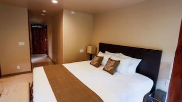 1 bedroom, in-room safe, desk, iron/ironing board