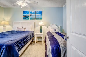 2 habitaciones, tabla de planchar con plancha, wifi y ropa de cama