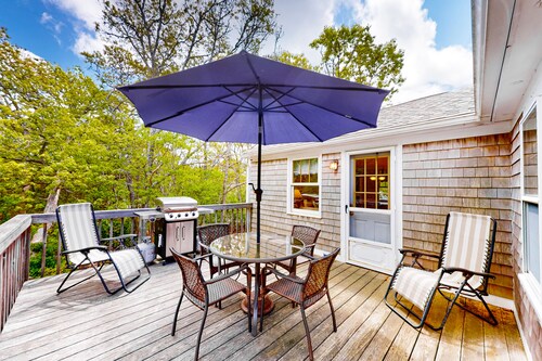 Dog-Friendly Home w/Yard, Deck, Free WiFi, New Gas Grill - Walk to the Beach