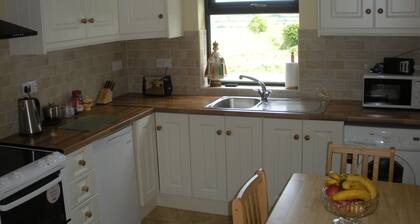 Beautiful 3-Bed House in Knock