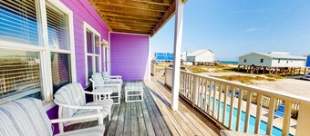 Spacious Gulf Front Duplex w/ a Private Pool & Free WiFi - Great for Groups