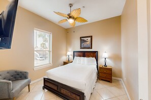 2 bedrooms, internet, bed sheets