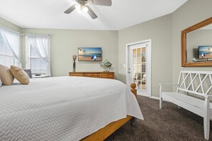 3 chambres, fer et planche à repasser, lit de bébé portatif