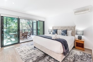 3 bedrooms, desk, iron/ironing board, WiFi