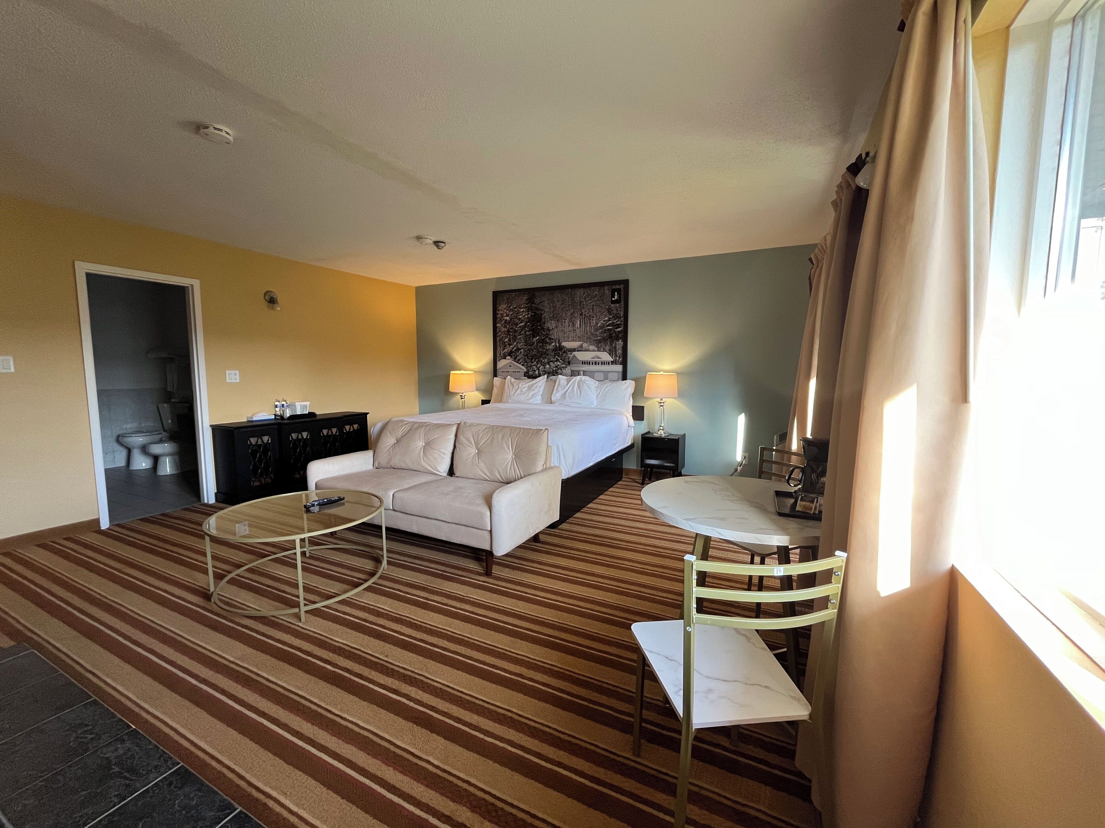 Værelse til brudepar - 1 kingsize-seng - ikke-ryger - boblebad | Premium-sengetøj, skrivebord, arbejdsområde til bærbare computere