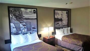 Chambre Standard, 2 lits doubles, accessible aux personnes à mobilité réduite, non-fumeur | Literie de qualité, bureau, espace de travail pour ordinateurs portables