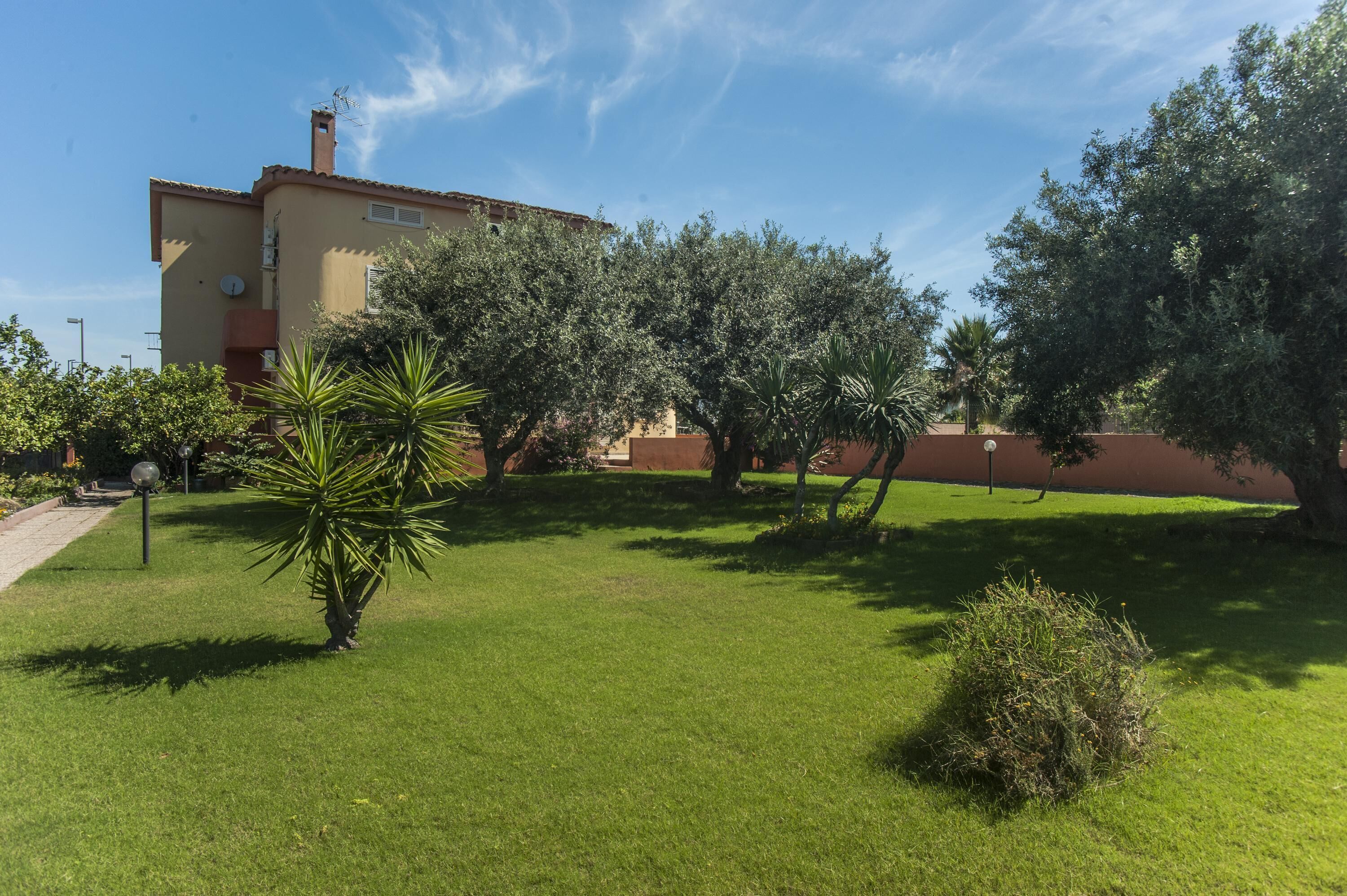 Flat "Villa erica appartamento Graziella" with Mountain View, Wi-Fi, A/C, Terrace & Garden