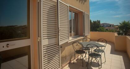 Apartment "Cindy" with Mountain View, Wi-Fi, A/C, Balcony, Terrace & Garden