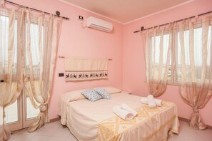 2 bedrooms, free WiFi, bed sheets - Apartment "Cindy" with Mountain View, Wi-Fi, A/C, Balcony, Terrace & Garden (villa san pietro)