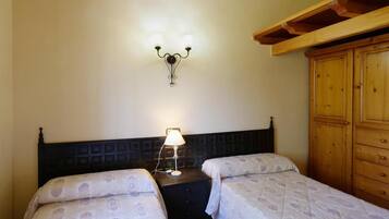 2 soverom, strykejern/-brett, wi-fi (inkludert) og sengetøy