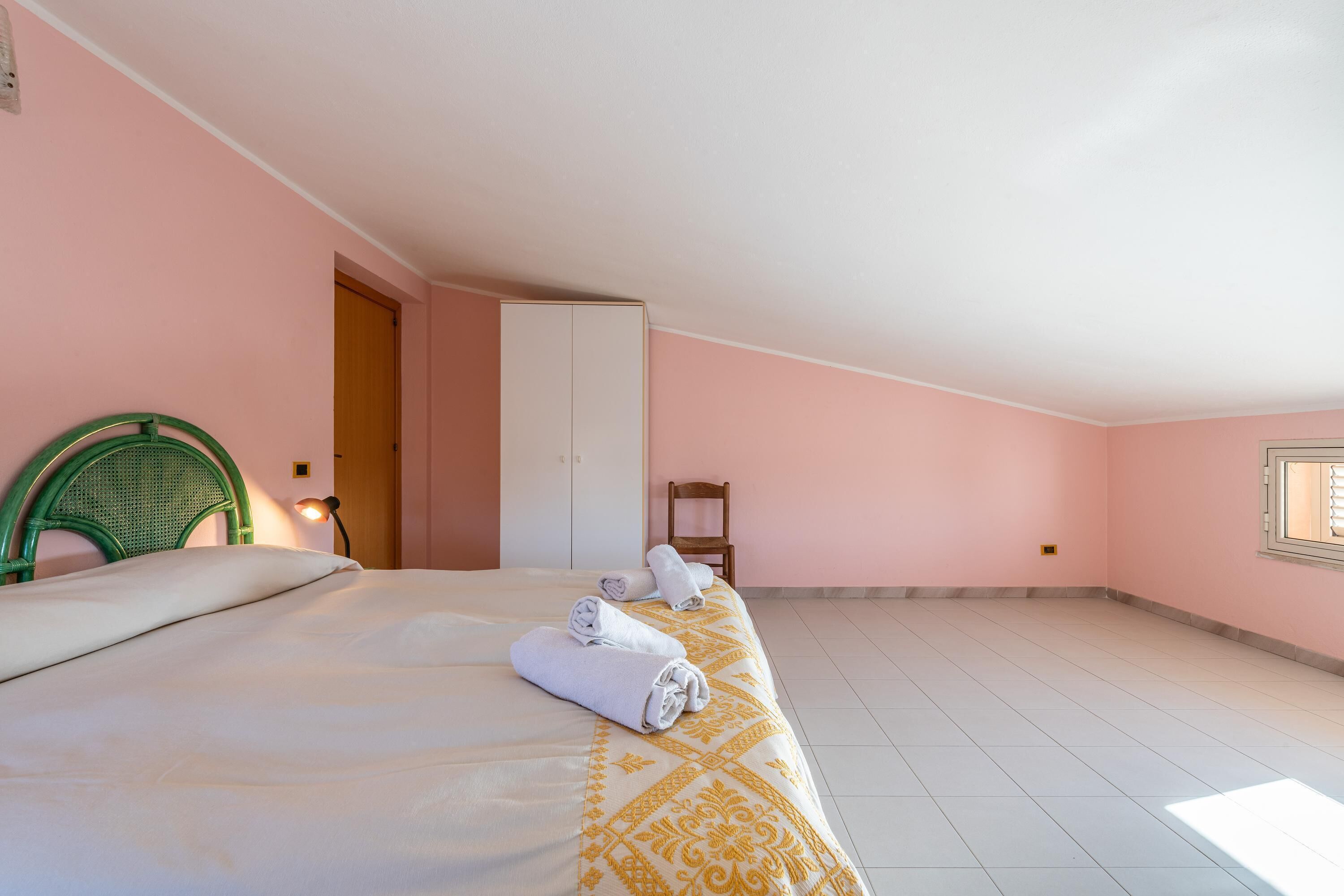 Appartamento "Villa erica appartamento Loredana" con Vista Montagna, Wi-Fi, A/C, Terrazza & Giardino