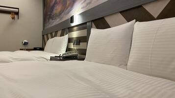 Minibar, blackout drapes, free WiFi, bed sheets