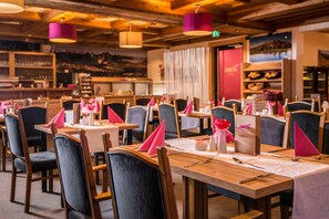 Dining - Double room smartCLASSIC - smartHOTEL & smartFLATS - Your basecamp in Gastein (Dorfgastein)