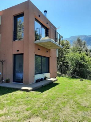 Exterior - Une Villa Avec Confort et Vue, Juste à Côté de la mer et la Montagne (Vlachia)
