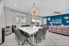 Interior - Star Wars Themed/Games Room/Private Pool and Spa/Modern/Wifi (Lake Buena Vista)