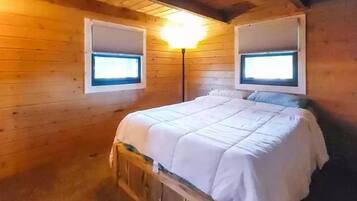 4 Schlafzimmer, Schreibtisch, Bügeleisen/Bügelbrett, kostenloses WLAN