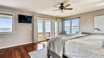 7 slaapkamers, een bureau, een strijkplank/strijkijzer, gratis wifi